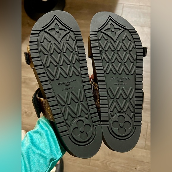 Louis Vuitton flat comfort mule - Picture 6 of 7